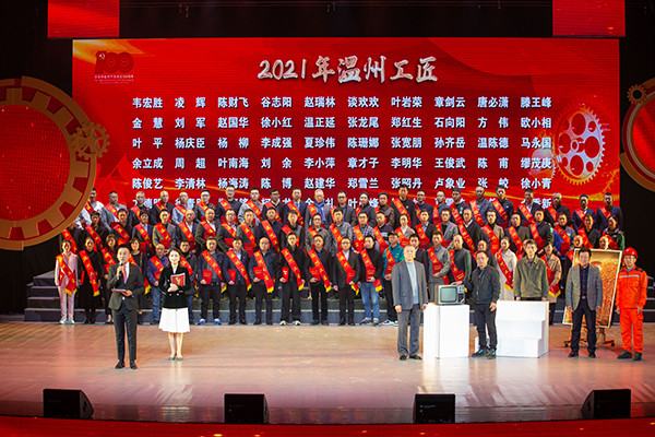 ������������  ������������ ����GA�ƽ�׵������Ź���������˶��